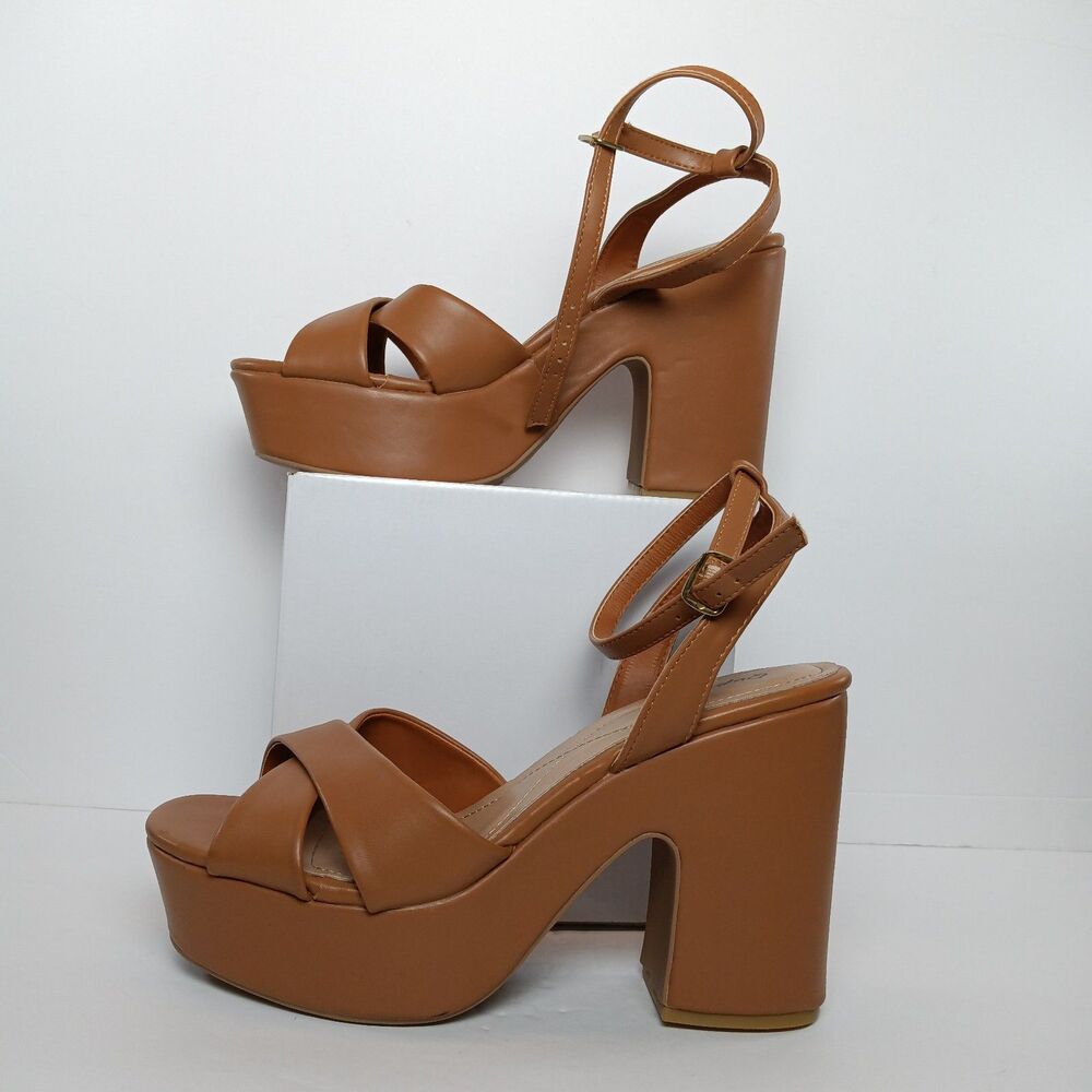 Qupid Chunky Heel Platform Sandals Open-toed Ankle Straps Womens 10